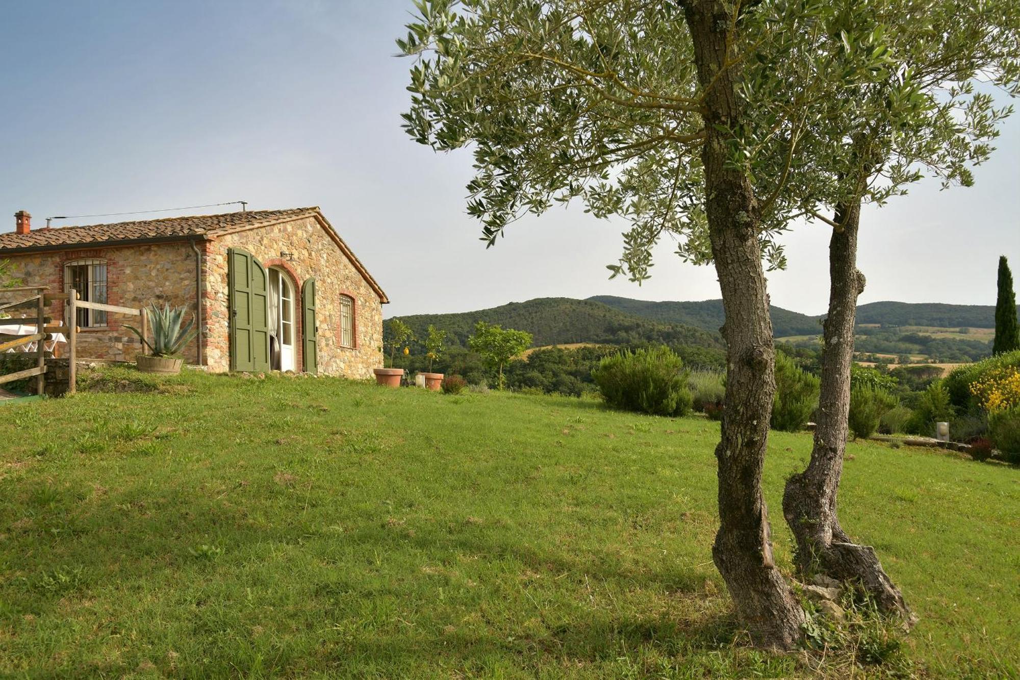 Locanda Le Giunche Guardistallo Exterior foto